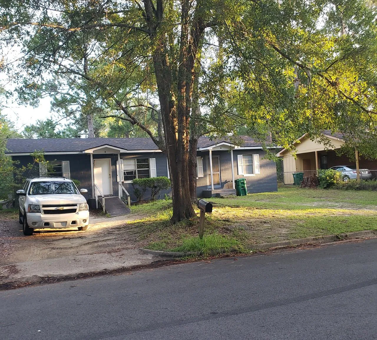 506 Emily Ave — Photo 3