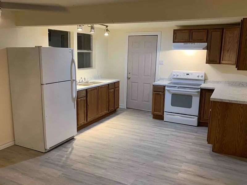 Fully Renovated 3 bd 1 bth Home — Photo 1