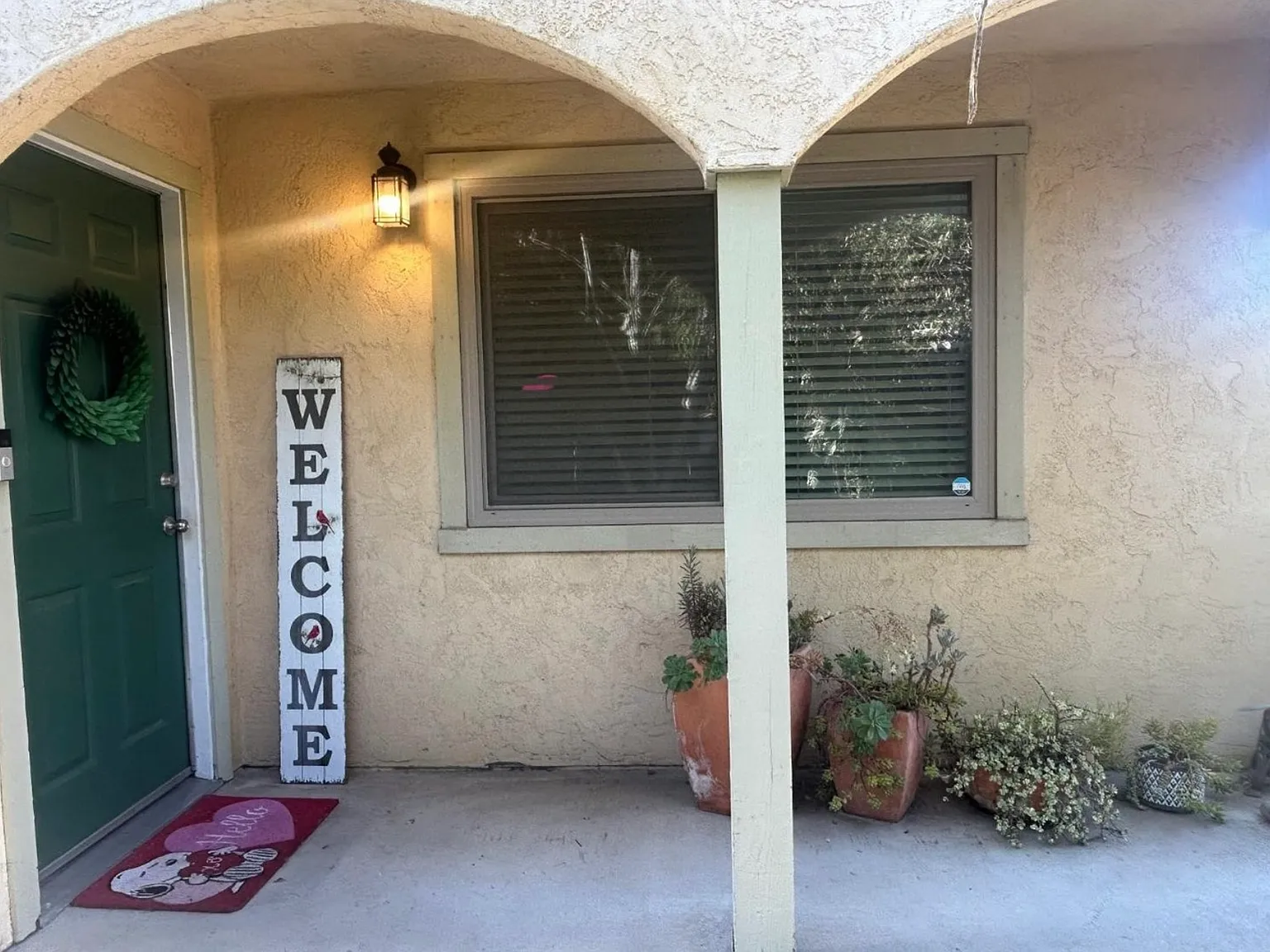 3 bed, 2.5 bath, 1389 sqft, $2,300 — Photo 2