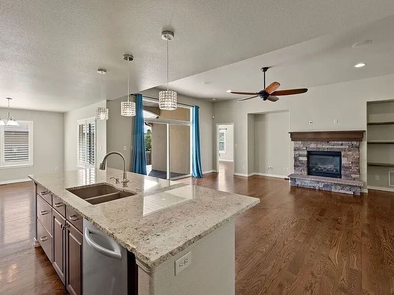 9212 Lizard Rock Trl — Photo 4