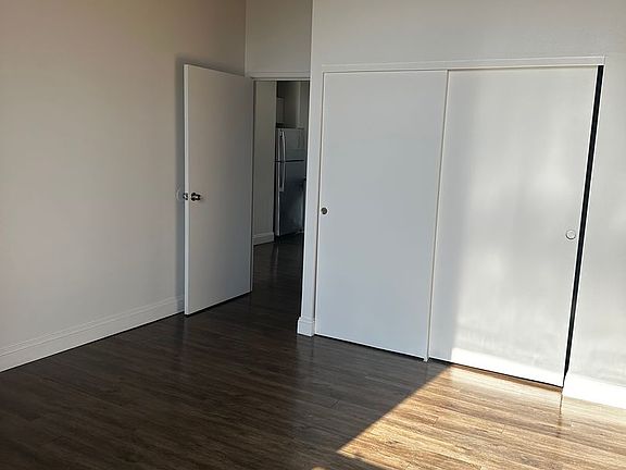 4th image of 15 Taylor St #D-505