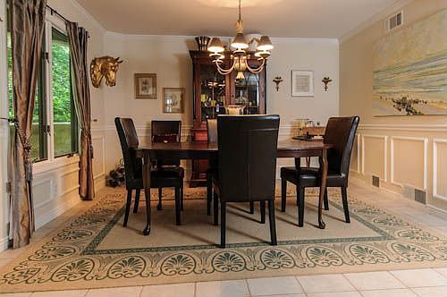 3rd image of 284 Saint Katherine Dr