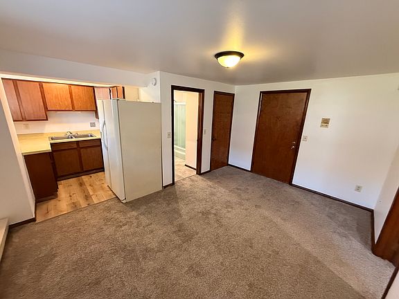 3rd image of 1522 10th Ave #11