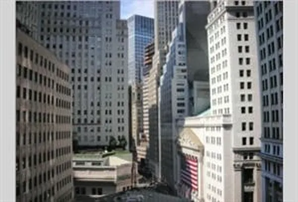 Rented by Douglas Elliman | media 20