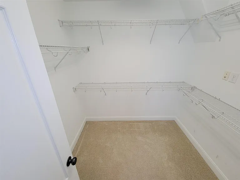 50 W Montfair Blvd — Photo 27