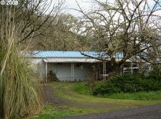 293 Steelhead Dr, Elkton, OR 97436