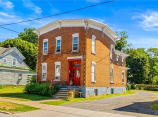 117 W Walnut St, Oneida, NY 13421
