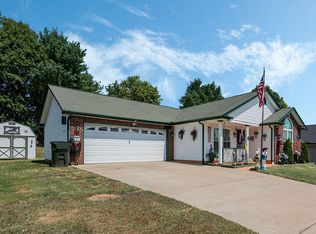 1372 Harrington Dr, Gallatin, TN 37066