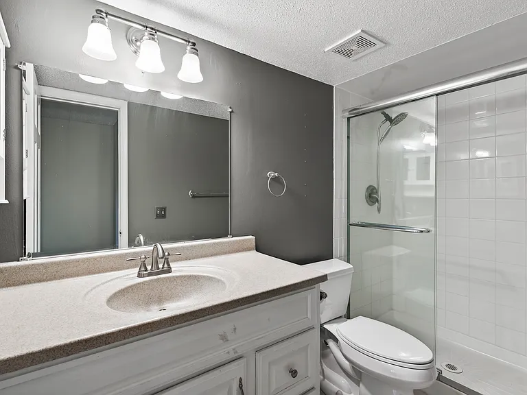 7466 Dallas Ln N — Photo 20
