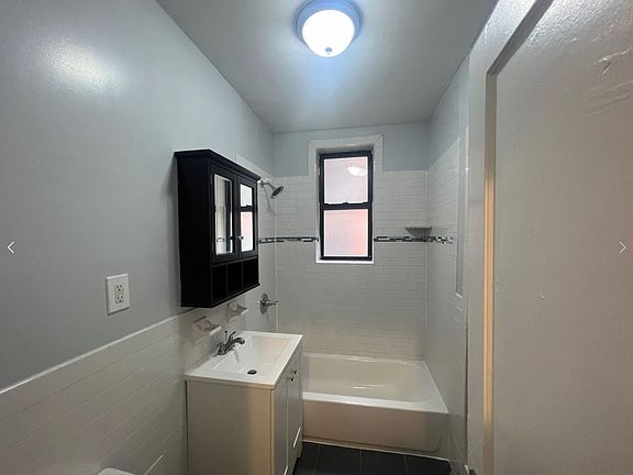 2nd image of 62 Kensington Ave #2033
