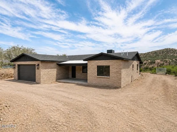 1383 Carolina Ct, Rio Rico, AZ 85648