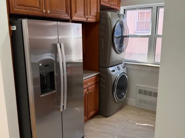 627 92nd St Floor 3, Brooklyn, NY 11228