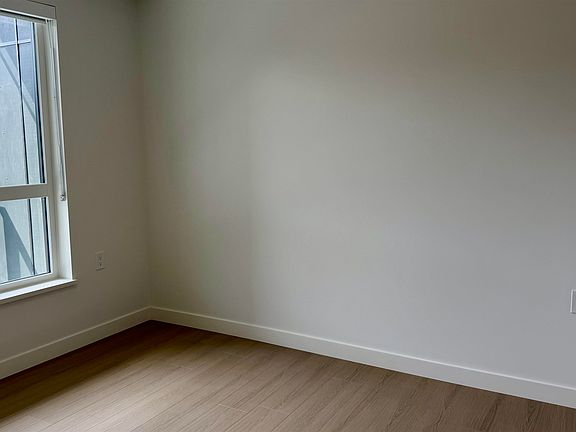 4th image of 82 1st St #426