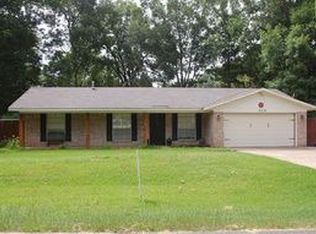 3218 Deerfield Dr, Haughton, LA 71037