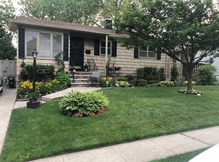 356 Beach Rd, Staten Island, NY 10312