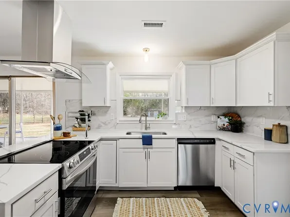 2013 Otterdale Rd, Midlothian, VA 23112