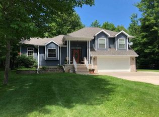 6410 Matt L4 Dr, Escanaba, MI 49829