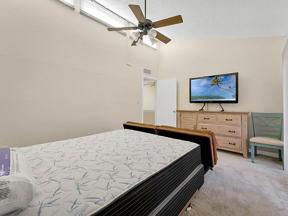 5th image of 326 Scottsdale Sq