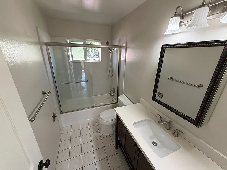 1315 Kingfisher Way #3 — Photo 6