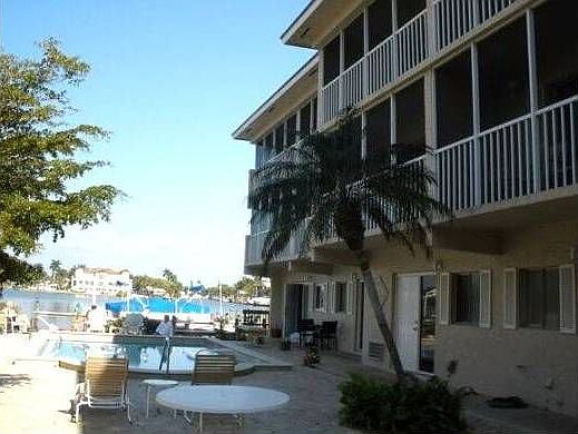 1st image of 9524 Gulf Shore Dr APT 4