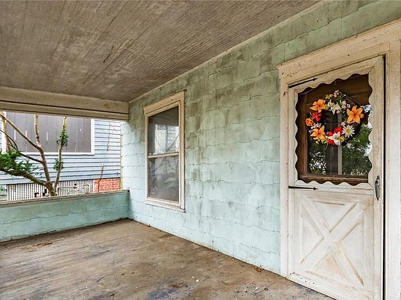 2nd image of 516 1/2 3rd St