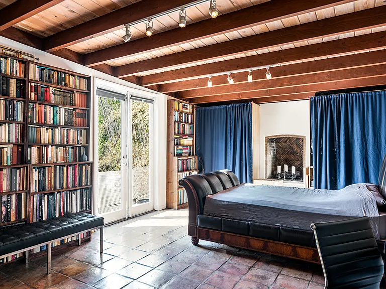 2366 Nichols Canyon Rd #A — Photo 5