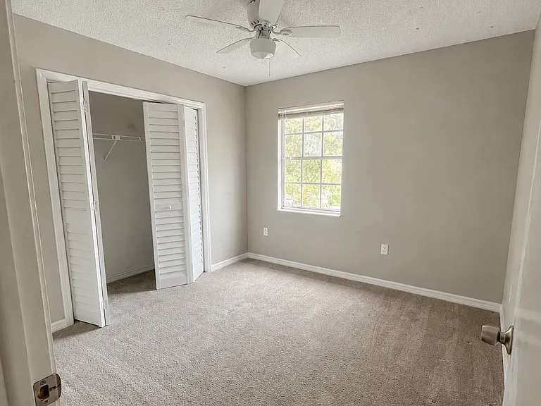 3174 Beecher Dr E — Photo 16