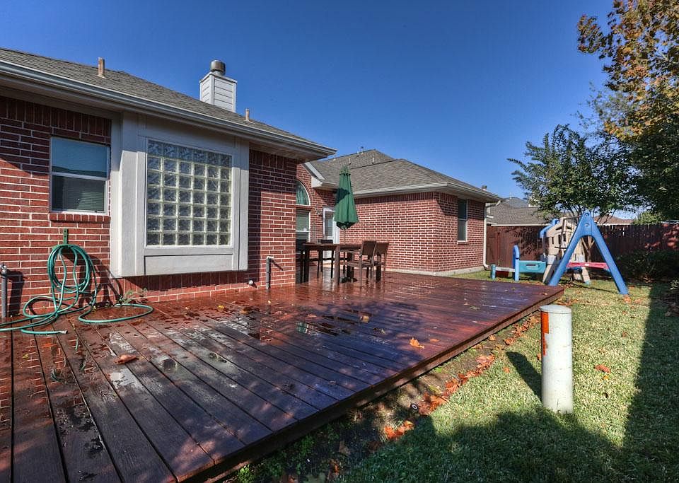 1st image of 1131 Eastbourne Ln