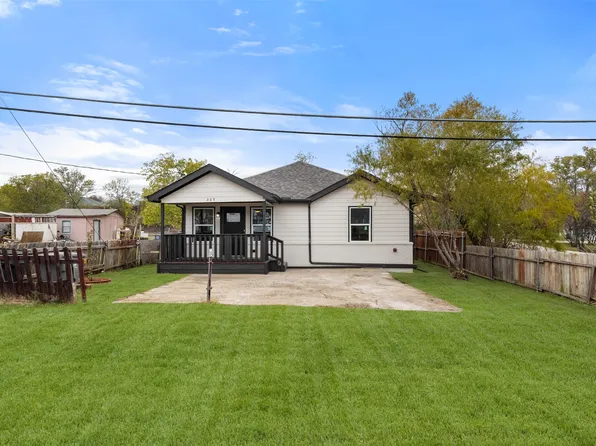 305 Stillwell Blvd, Dallas, TX 75211