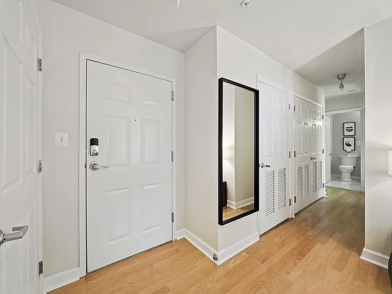 1308 Clifton St NW #307 — Photo 4