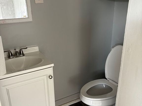 4th image of 37 Maple St Unit 8