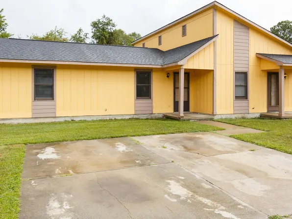 115A Eulon Loop, Raeford, NC 28376