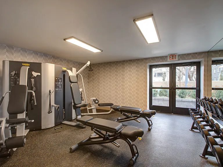 Garfield Park Apartments — Photo 7