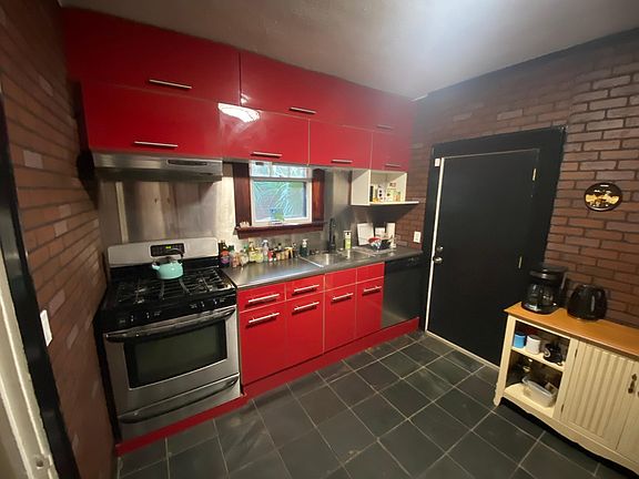 4th image of 2531 Dellwood Ave #2531