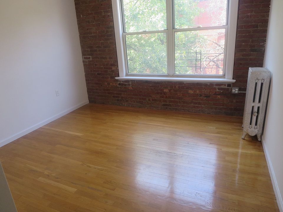 1st image of 719 8th Ave #3