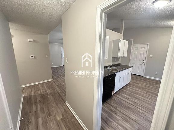 2nd image of 5680 Ballenmoor Dr