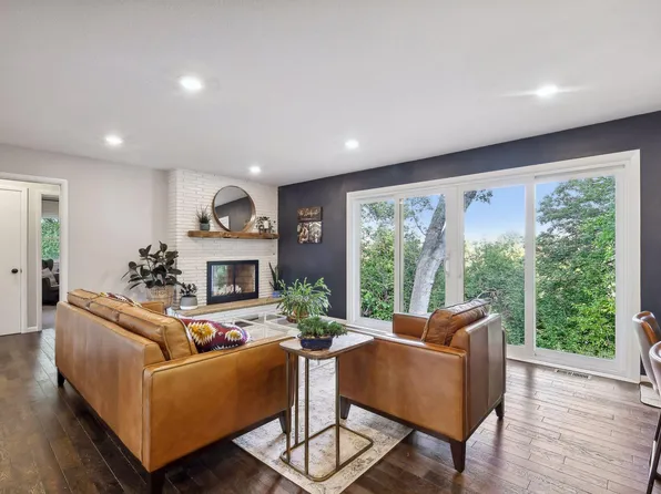 511 Hiawatha Ave, Hopkins, MN 55343