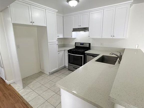 3rd image of 9316-26 Palm St #9324-A