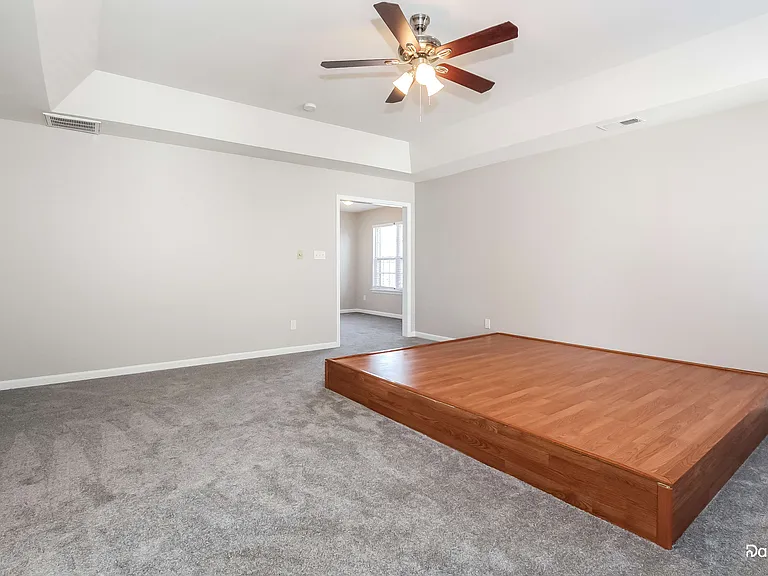 10202 Hawkeye Dr — Photo 6