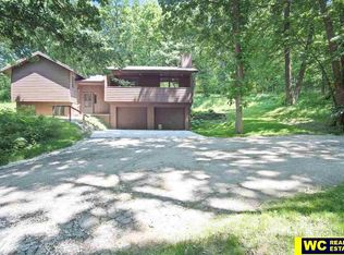 9594 Oak Valley Rd, Blair, NE 68008