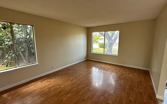 4th image of 6938 Heron St