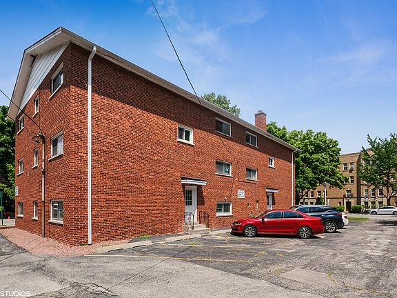2nd image of 1107 Washington Blvd #71W