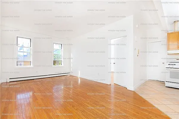 Rented by Mirador Real Estate | media 8