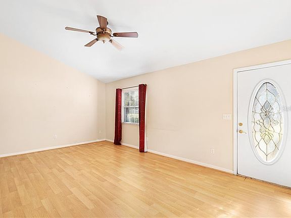 2nd image of 3755 SE 142nd St