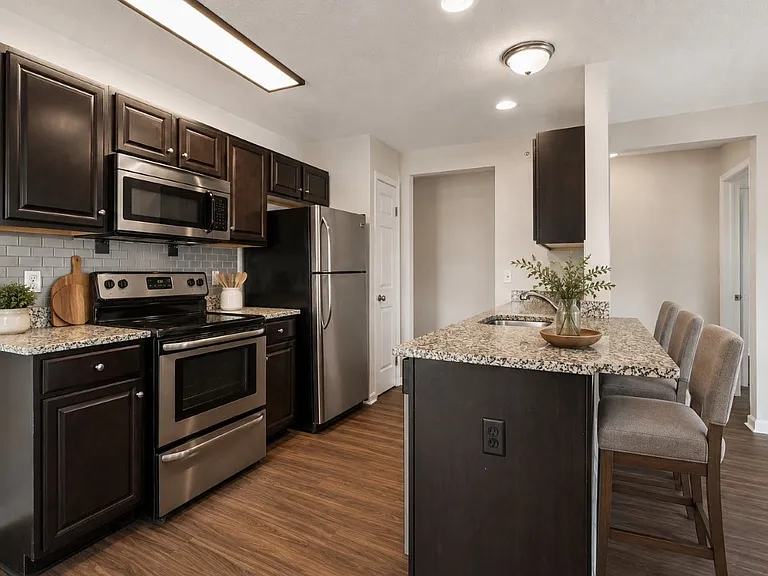 Auburn Creek Apartment Homes — Photo 1
