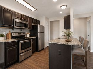 Auburn Creek Apartment Homes, Victor, NY 14564