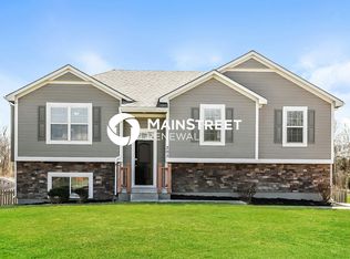 203 NE Hannah Ct, Grain Valley, MO 64029