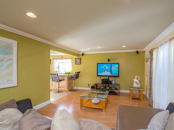 4th image of 1162 Teakwood St