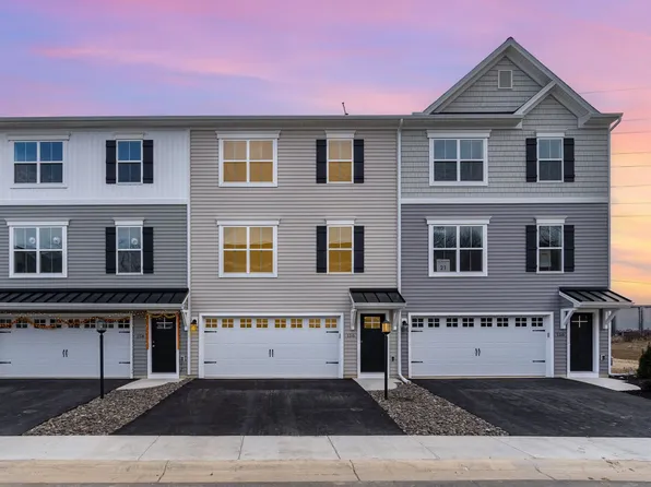 156 Copperleaf Dr, Mechanicsburg, PA 17050