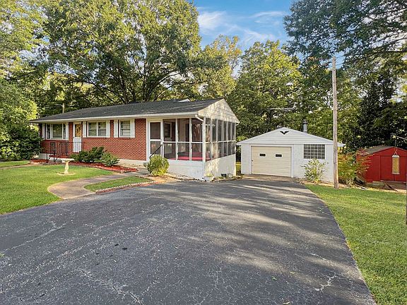 2nd image of 1166 Burton Dr